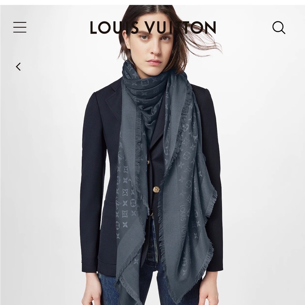 Louis Vuitton monogram classic shawl in carbone new in box authentic